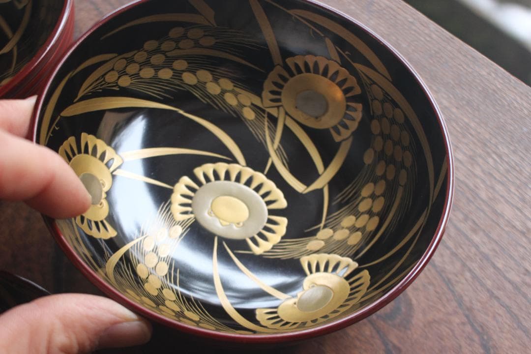 デッドストック！深みある糸目紅溜塗に極上稲穂福来雀蒔絵のお椀2点（検輪島塗雑煮椀