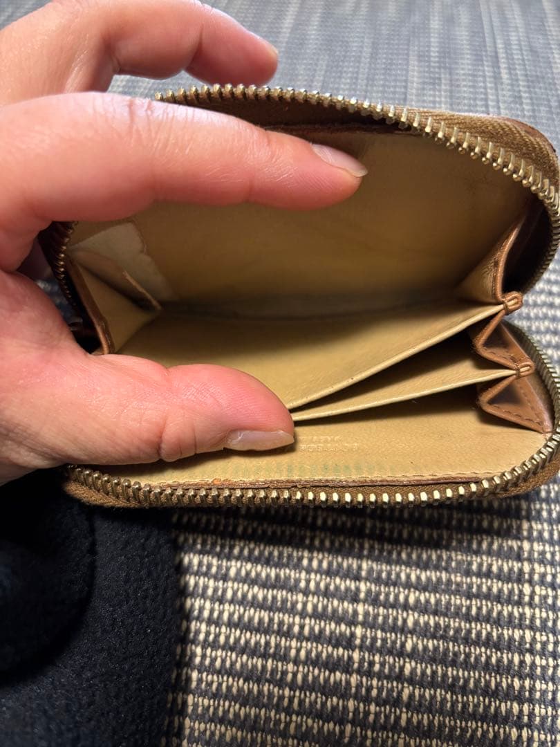 ボッテガヴェネタ　イントレチャートケース