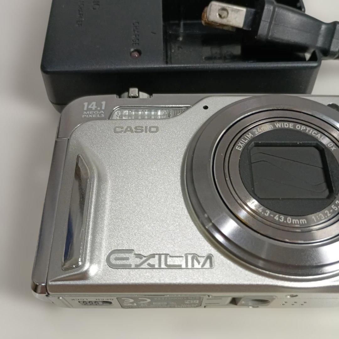 CASIO EXILIM 14.1MP コンパクトデジタルカメラ稼働　充電器あり