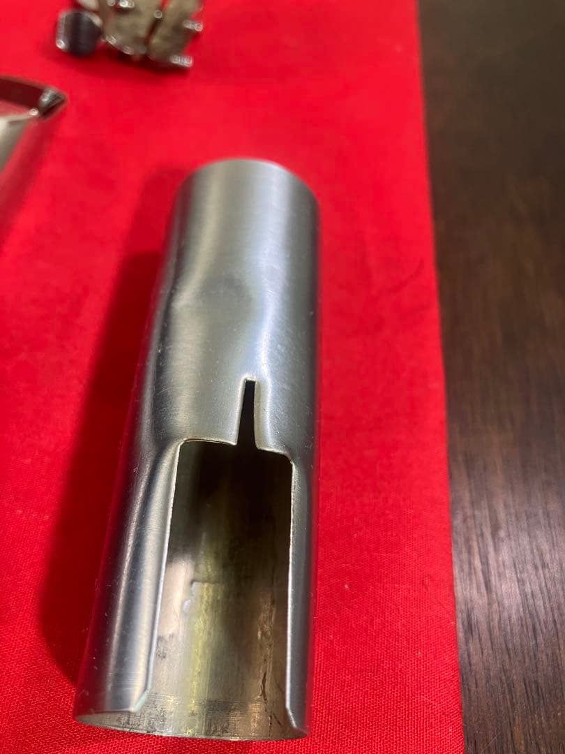 Berg Larsen メタルマウスピース 100/1M オフセット　リガチャー