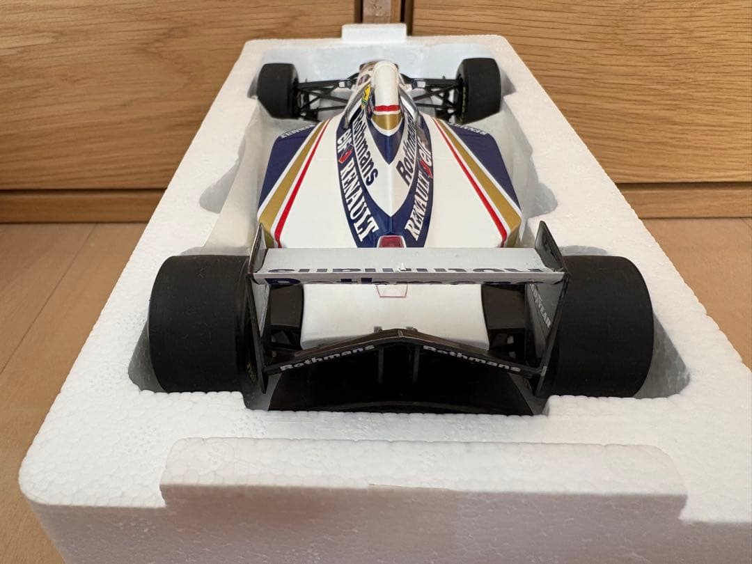 1/18 Williams FW16 Renault F-1 ロスマンズ仕様