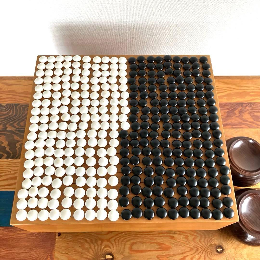 囲碁セット 碁盤と蛤碁石那智黒石の保証書付き