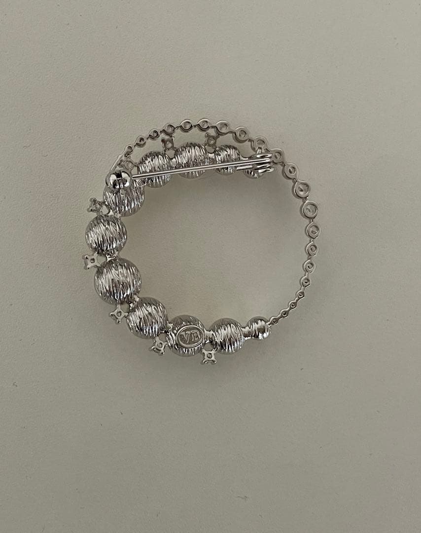 ☆VERY掲載☆ ヴァンドームブティック 貝パール ブローチ