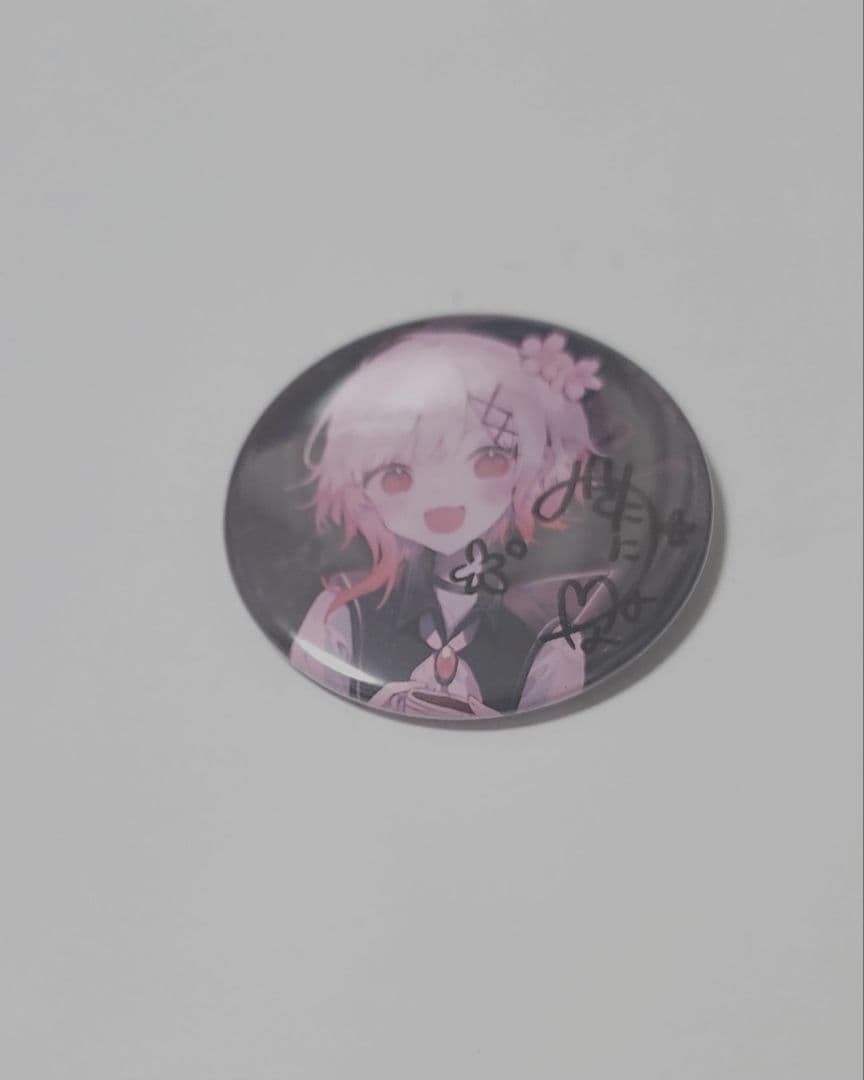 魔法少女ノ魔女裁判 桜羽エマ 缶バッジ キャスト直筆サイン入り 三木谷