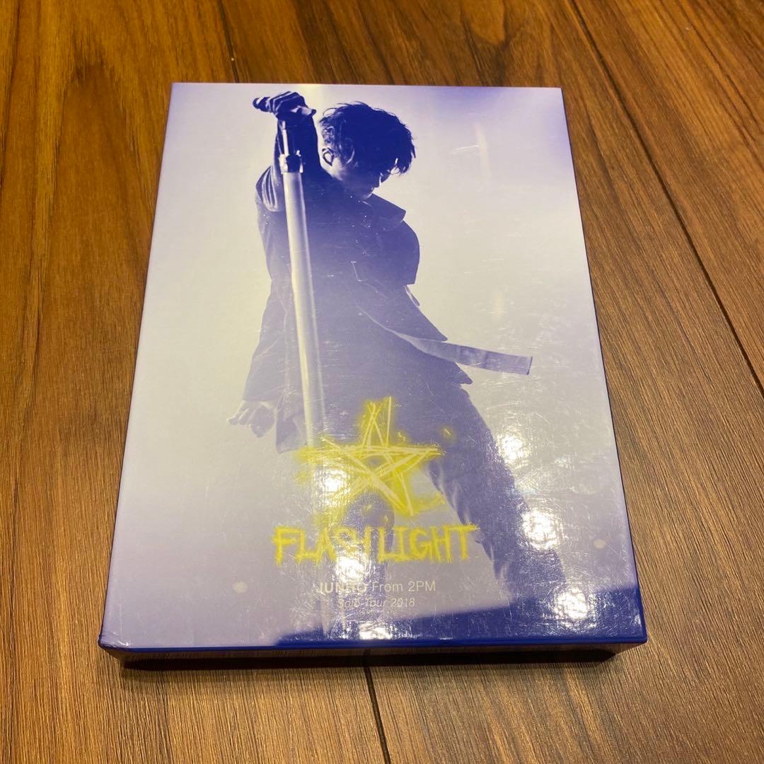 JUNHO(From 2PM)/Solo Tour 2018\\"FLASHLI… Junho (준호) from 2PM - WOW live from Solo Tour 