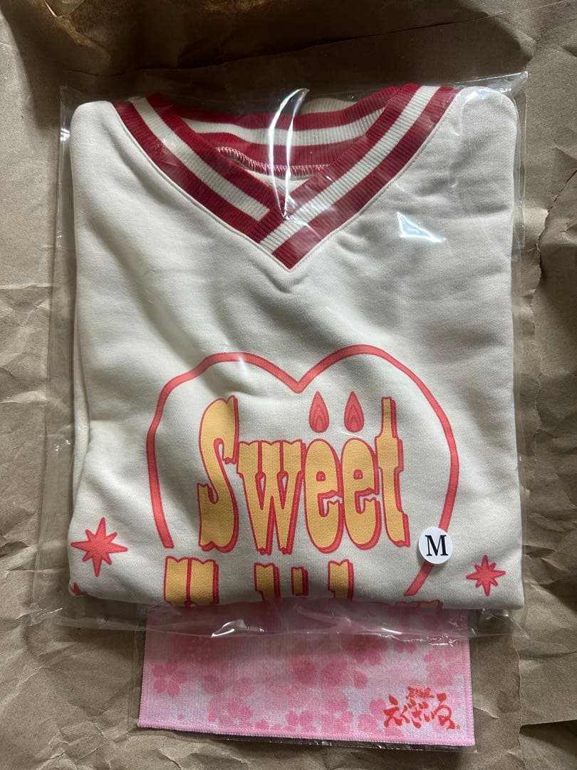 ミーアイ ME:I CONIC Sweet Holiday スウェット