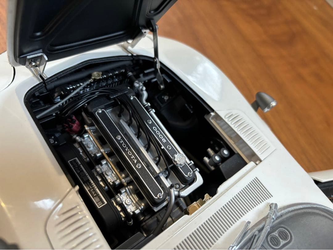 【最終値下】美品 デアゴスティーニ トヨタ 2000GT 1/10スケール完成版