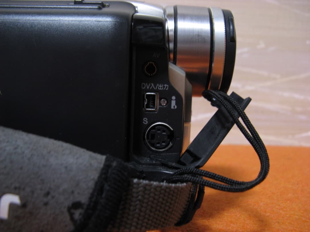 動作OK!☆VictorのMiniDV/デジタルビデオカメラ・GR-DVA10 ビデオカメラ
