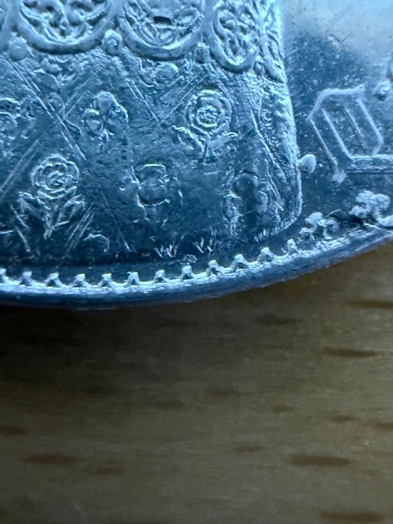 1847年イギリス　ゴシッククラウン　 28.24g 銀貨保証