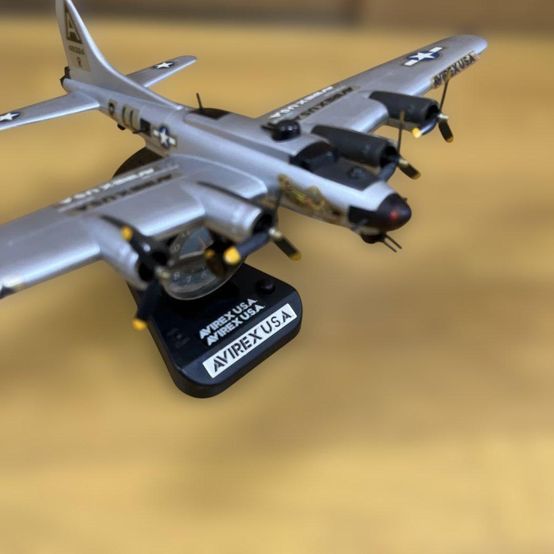AVIREX USA B-17 モデル 戦闘機 時計 音声付き 模型・プラモデル