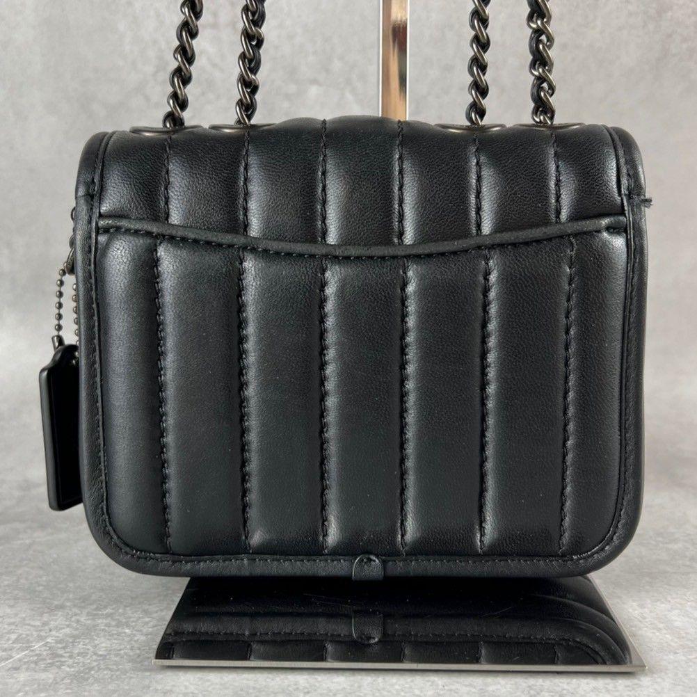 コーチ　ブラック キルティング ショルダーバッグ チェーンショルダー