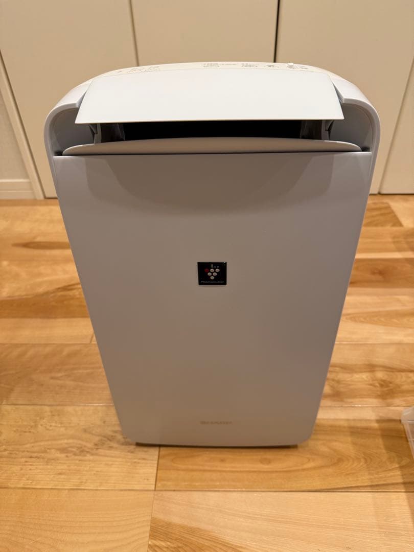 SHARP 除湿機 CM-R100 2023年製 - メルカリ