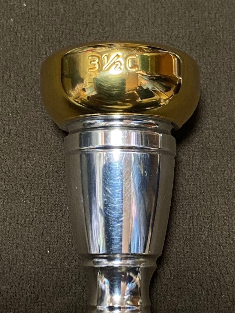 ストンビトランペットマウスピース 3 1/2Cリムゴールド