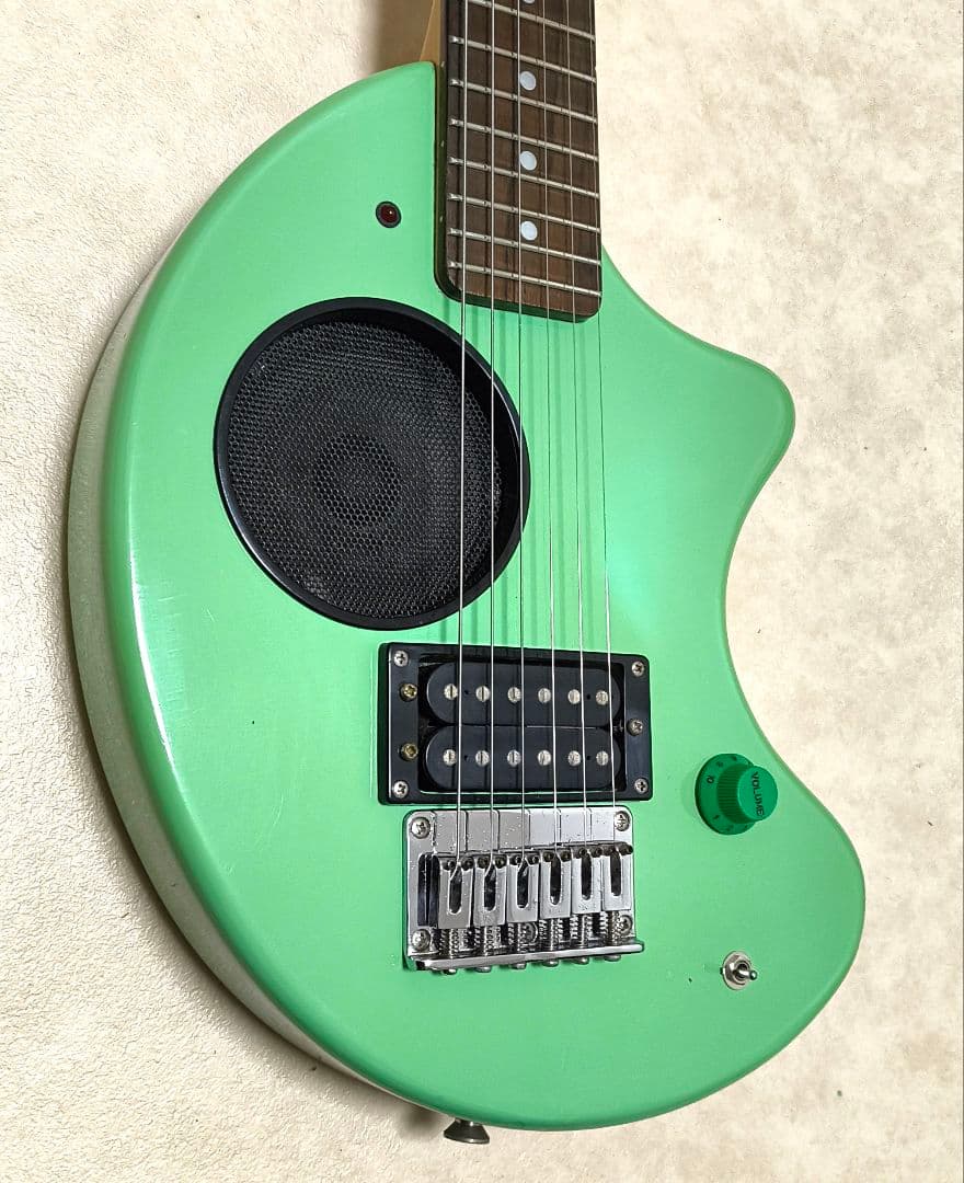 【美品】ZO-3 ミントグリーン アンプ内蔵ミニギター ヘッドフォン端子付