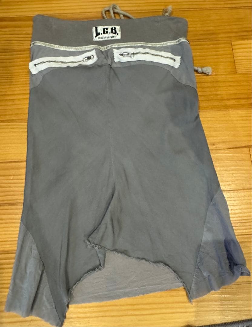 L.C.B. スリット入りタイトスカート サイズ1