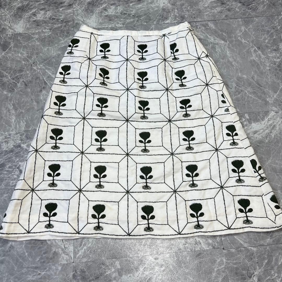 【美品】リネン100♡ミナペルホネン　Flower Box スカート　刺繍　総柄