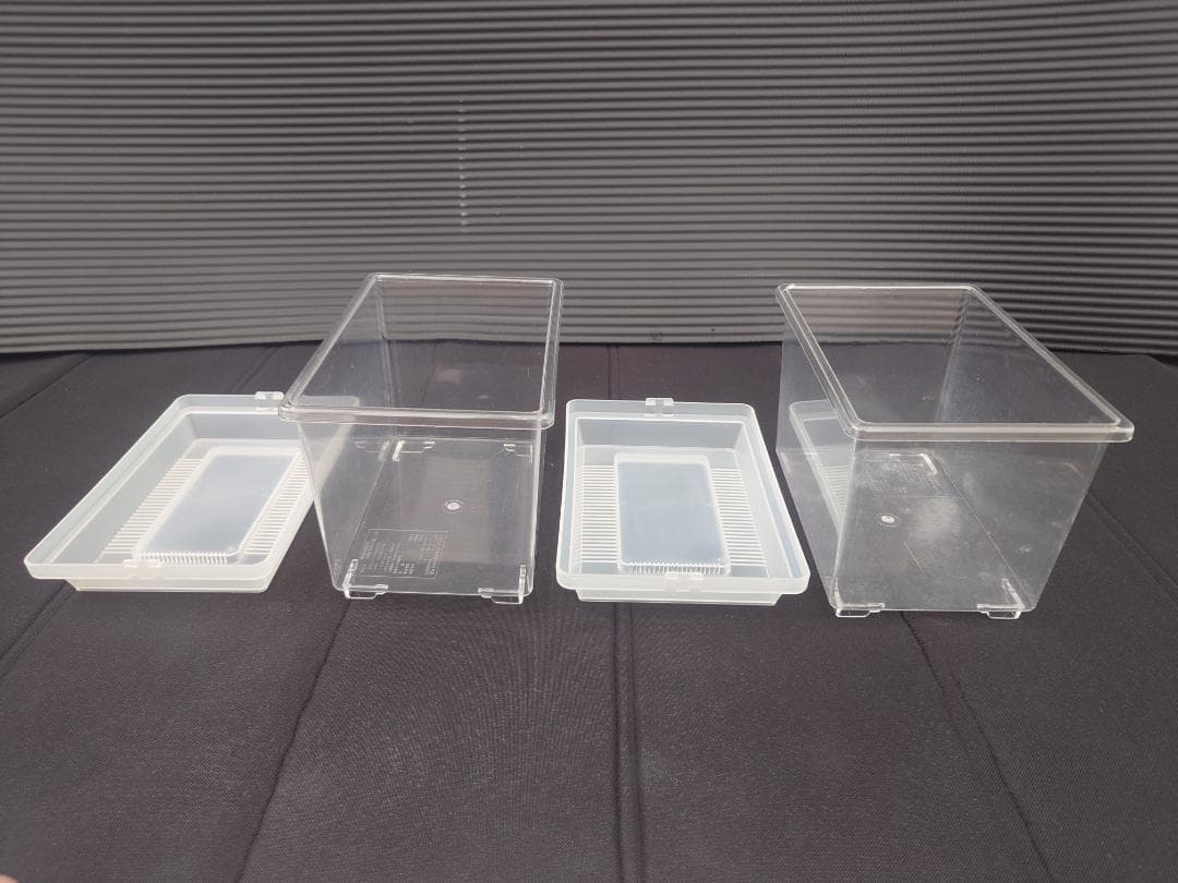 【大輔】飼育ケース　コバエシャッター大４個　中４個　他２個　交換フィルター