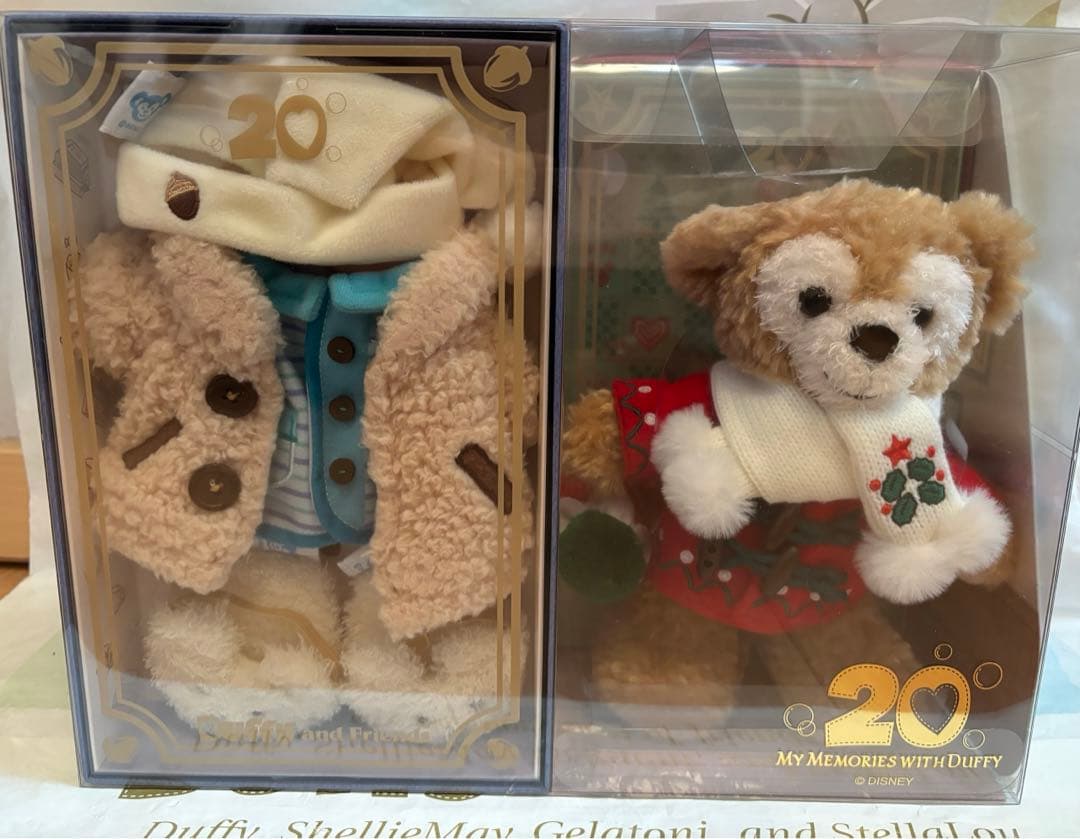 ダッフィー　アニバーサリーセレクションBOX 20周年　ぬいぐるみ　コスチューム お着替えできるポージープラッシーなど！東京ディズニーシー