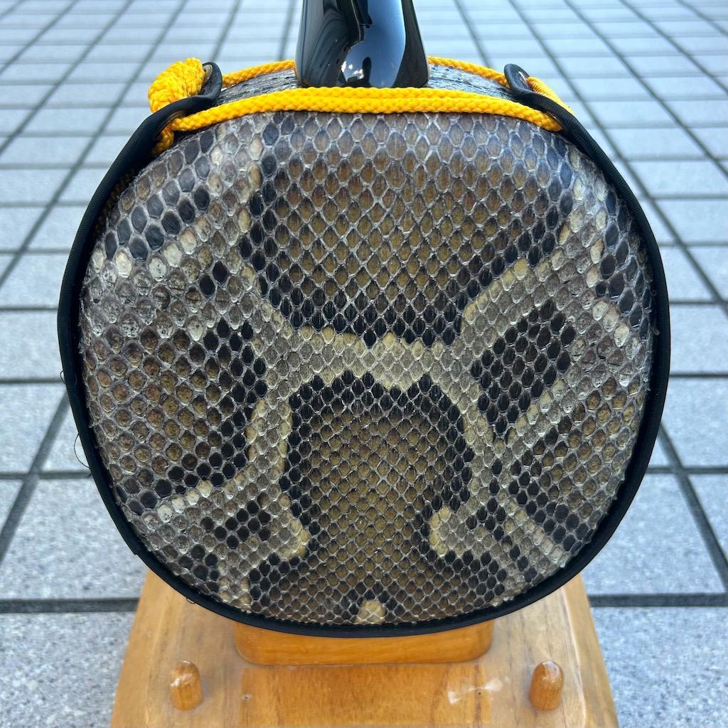 沖縄 三線 カミゲン カモの口 ユナー 黒木 本皮一枚張り 伝統工芸士