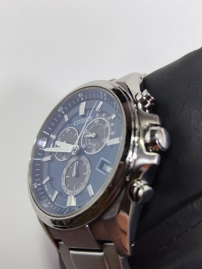 シチズン　アテッサ　エコドライブ　軽量スーパーチタン製　 電波時計