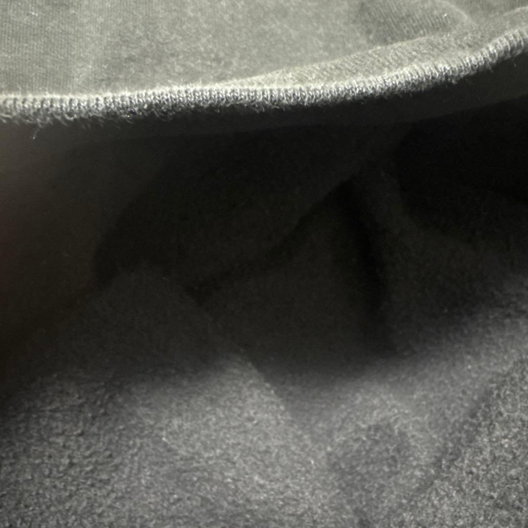 XL Supreme 黒スモールボックスロゴパーカ