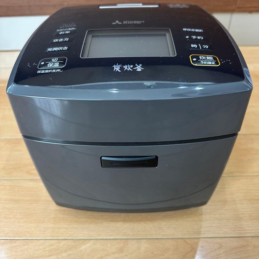 22年製のMITSUBISHI NJ-VVD10-B IHジャー炊飯器 5.5合 22年製の