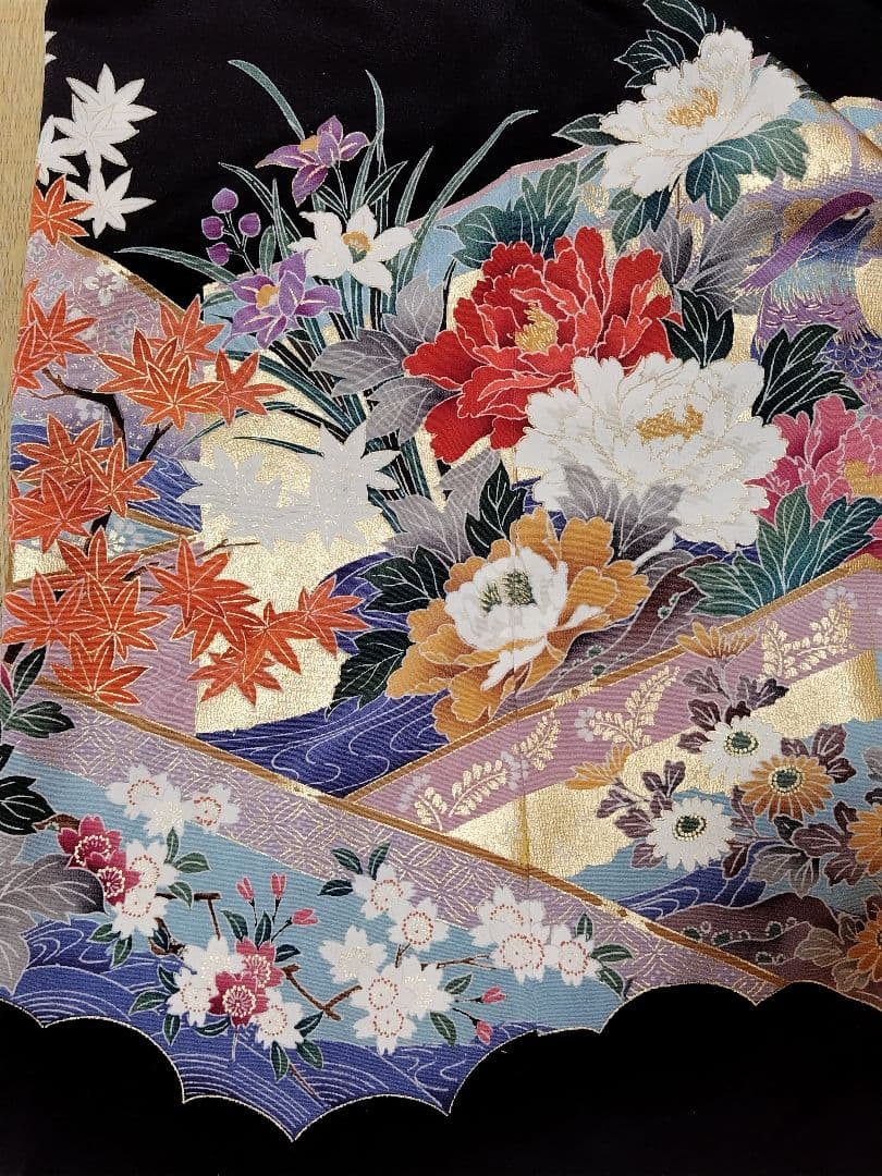 B2061 黒留袖リメイク 袖広がりデザイン フォーマルパーティードレス