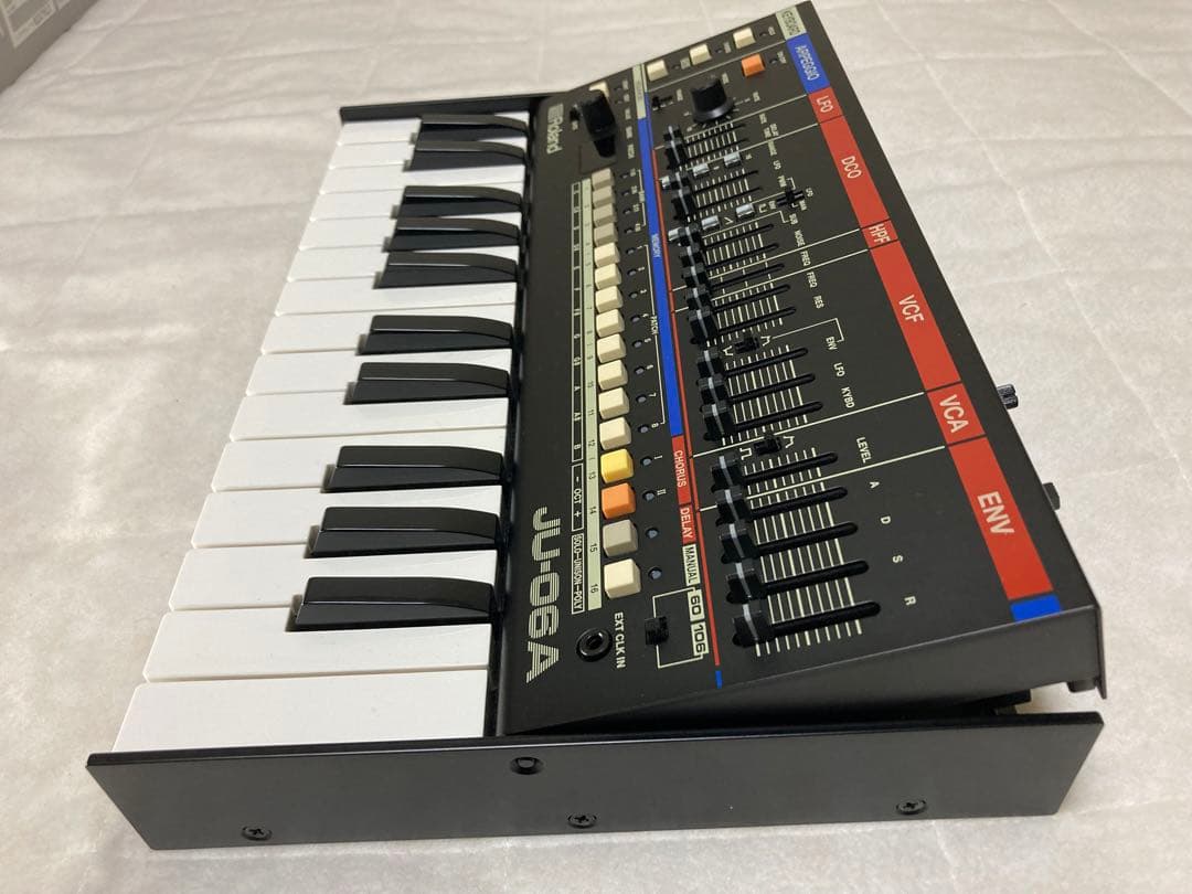 シンセサイザー ローランド JU-06A & K-25m 本当に 安い