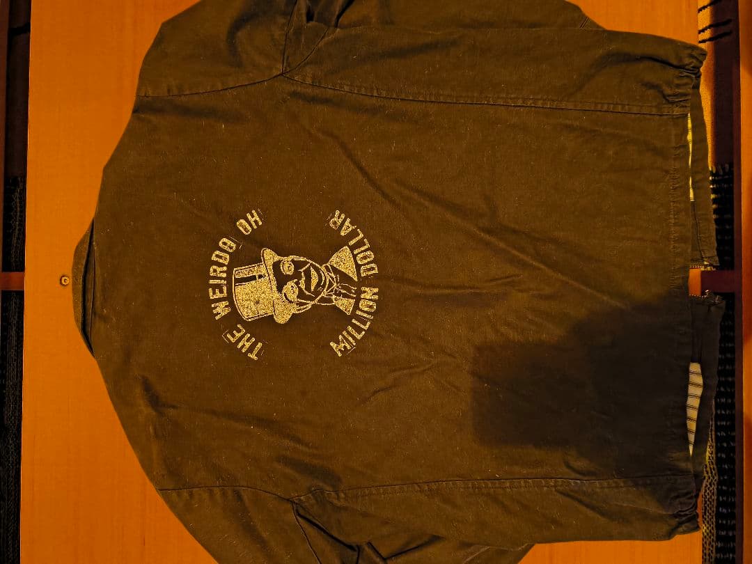 オリーブ色ジャケット THE WEIRDO OH