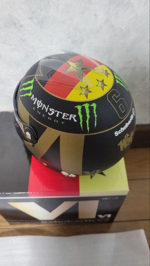 シューベルト　ニコ・ロズベルグ　2014ドイツワールドカップ優勝記念ヘルメット