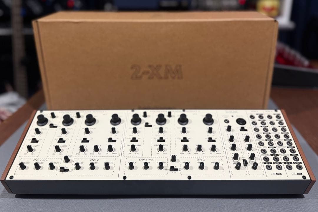Behringer 2-XM モジュラーシンセ　ユーロラック　dtm daw Behringer 2-XM モジュラーシンセ ユーロラック dtm daw Behringer 2