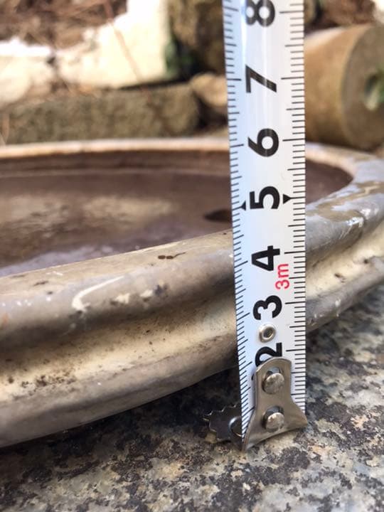 盆栽鉢　超希少時代手捻り楕円平盆栽鉢白地に黒胡麻柄落款