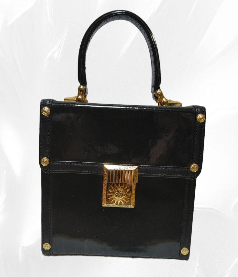 ヴェルサーチバニティバック