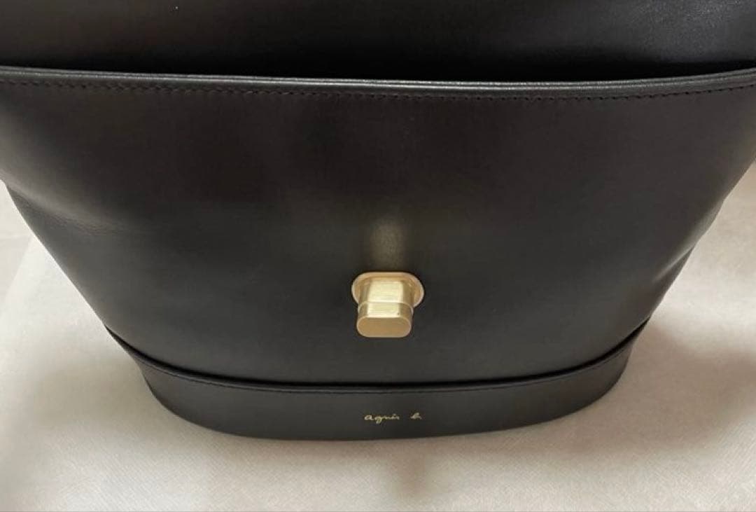 【美品】アニエスベー　ショルダーバッグ　牛革　ブラック