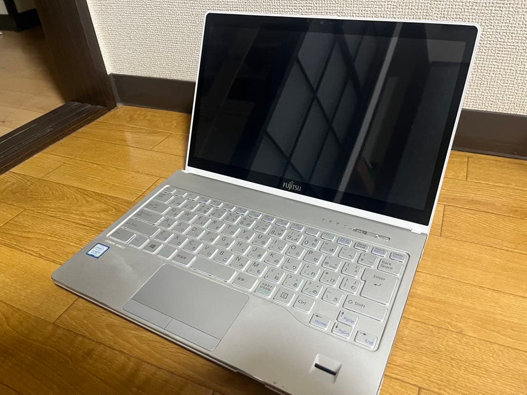 翔歩様専用】Fujitsu LifeBook SH90/C3 ノートパソコン 富士通、14時間