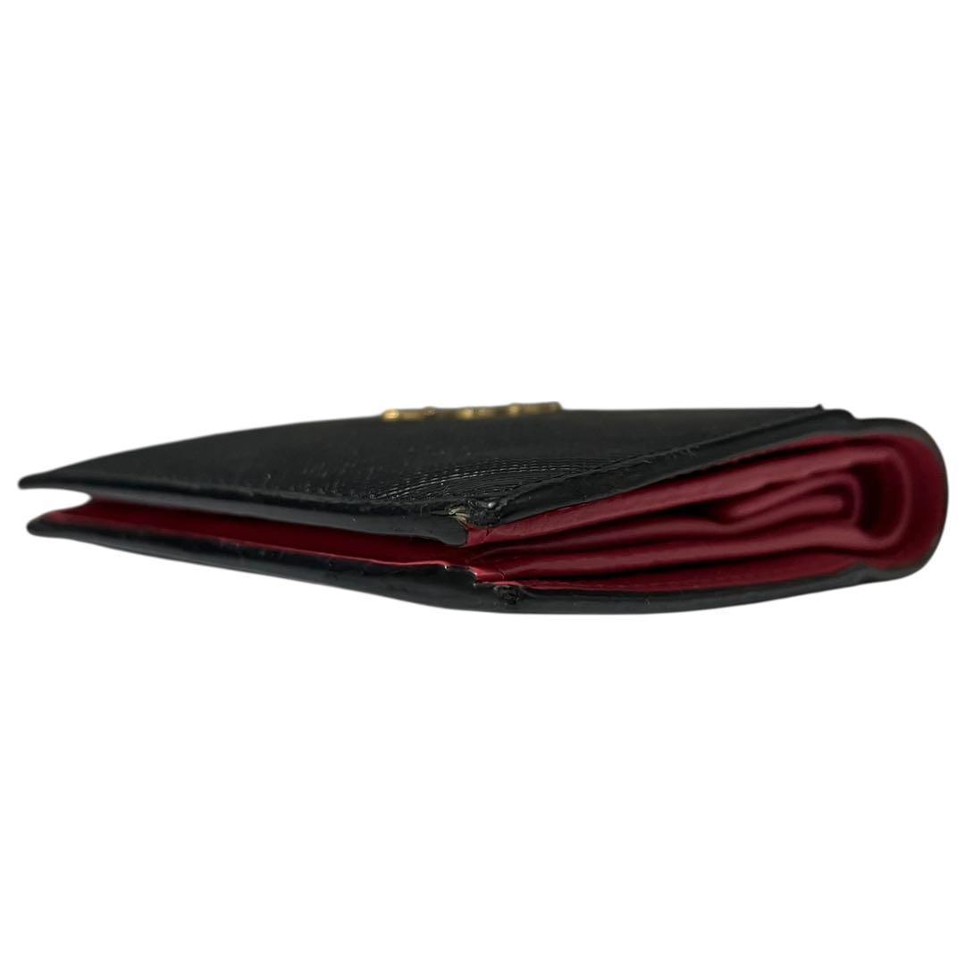 希少✨プラダ 二つ折り財布 サフィアーノレザー バイカラー 黒 ピンク