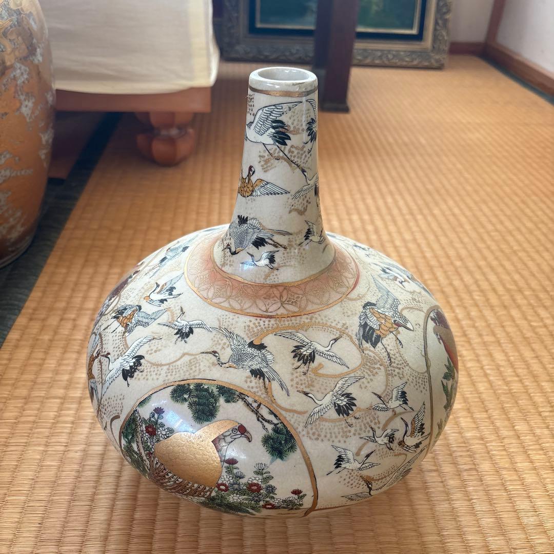 鳥の絵柄 陶器 花瓶　薩摩焼