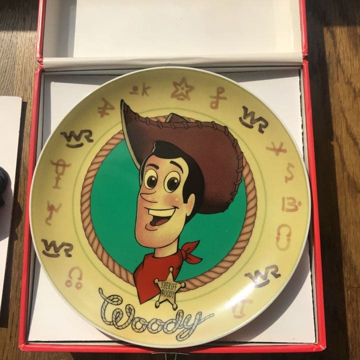 トイストーリー ウッディのラウンドアップ絵皿