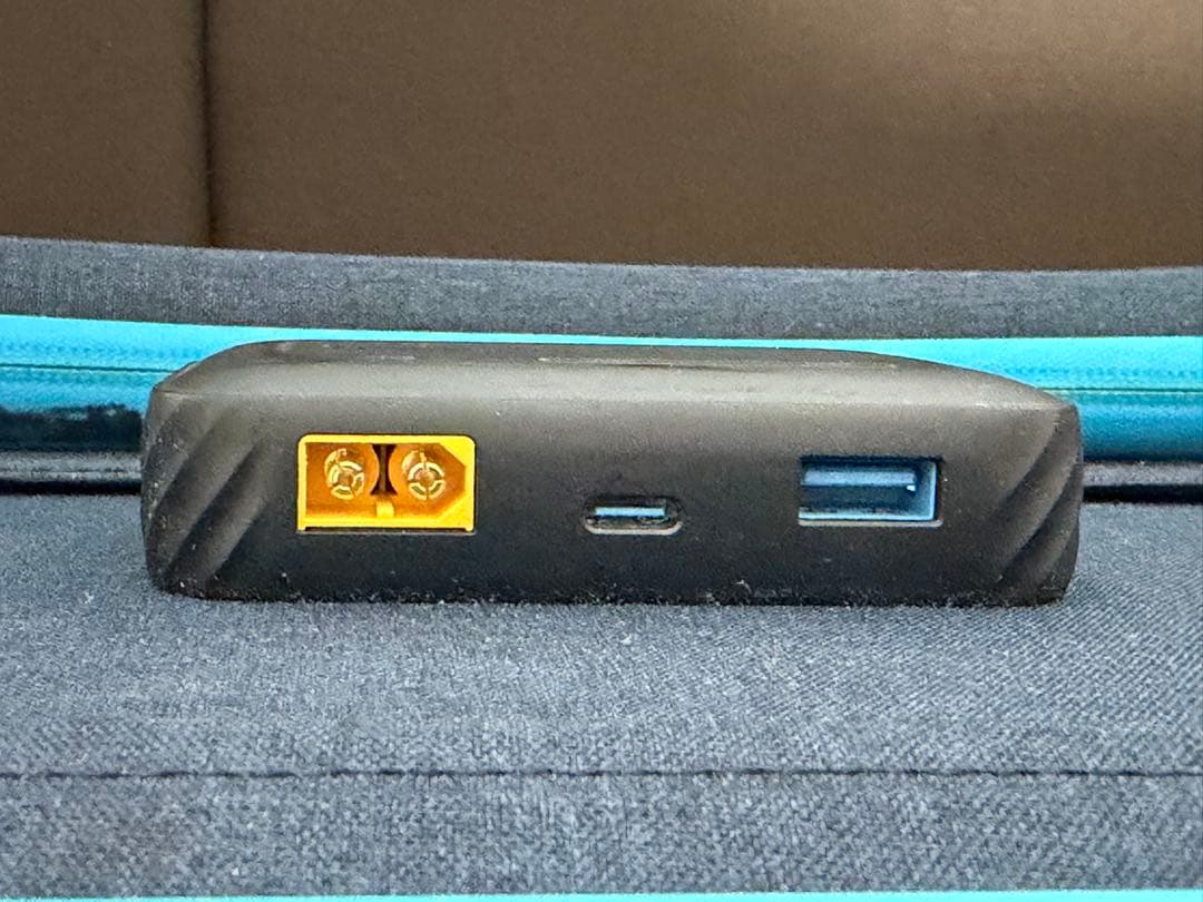 Anker PowerSolar 100W ソーラーパネル マジック跡有 - メルカリ