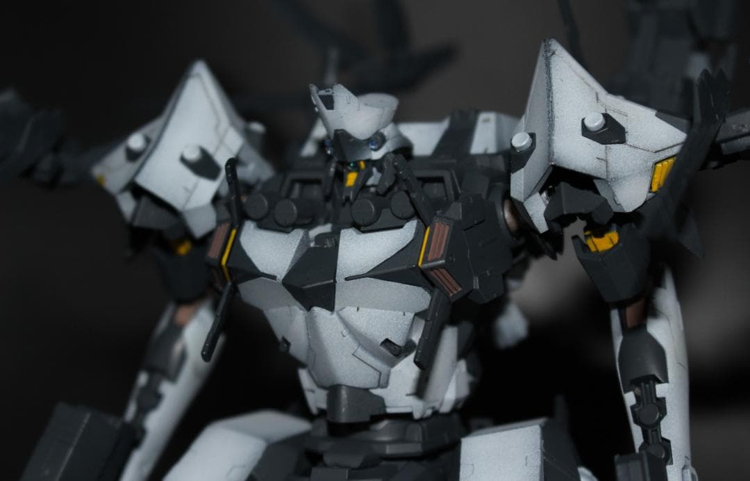 コトブキヤ アーマードコア プラモデル 1/72 アンビエント 全塗装完成