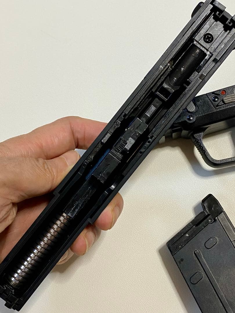 【週末セール】動確済　東京マルイ　fn57 ガスブロ
