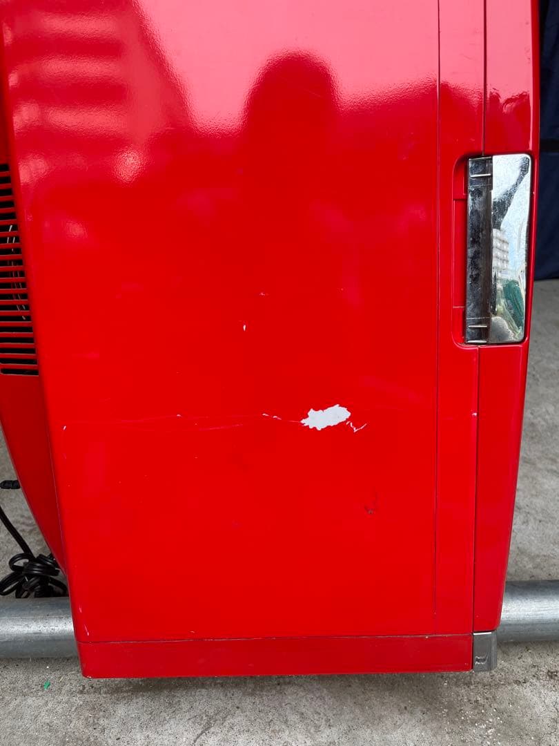 自動販売機型冷蔵庫 アメリカンレトロデザイン