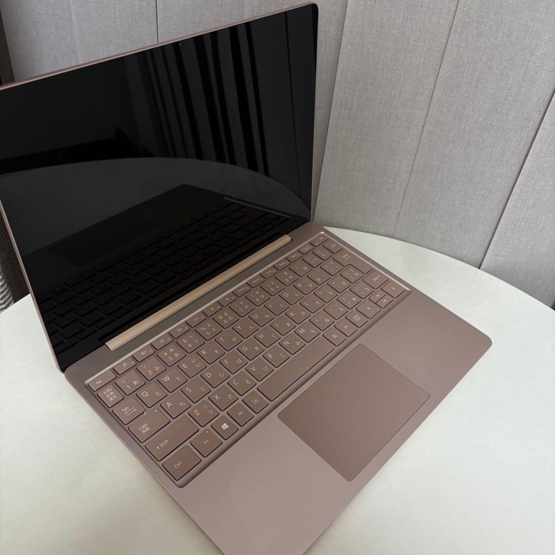 Microsoft Surface Laptop go ピンク系 傷汚れなし ピンク系 Surface