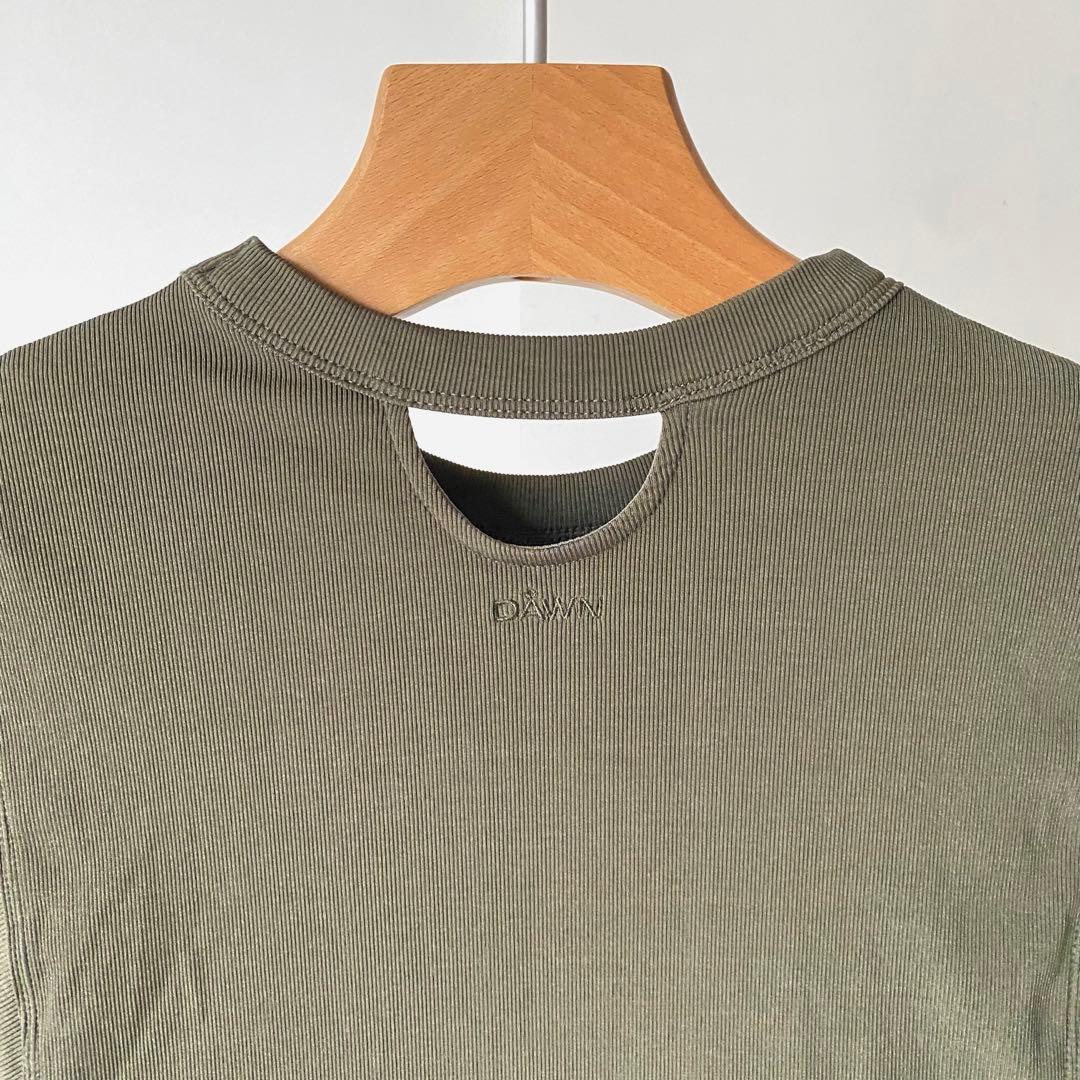 DÅWN No.4 CUP IN SHORT SLEEVES カーキ　トップス