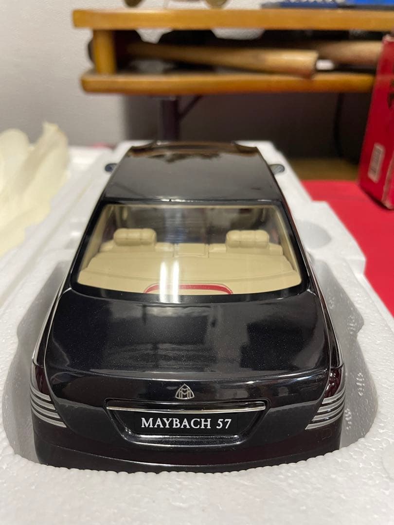 オートアート　メルセデスベンツ　マイバッハ57