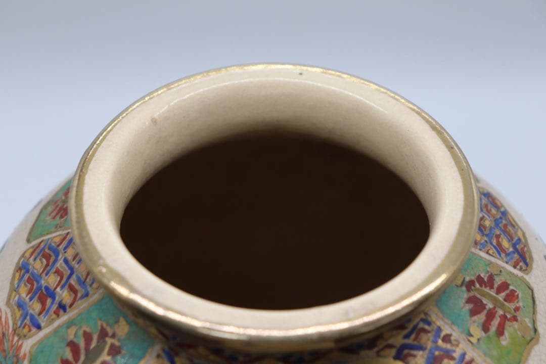 田寿官　薩摩焼　人物紋瓶　送料込み250626