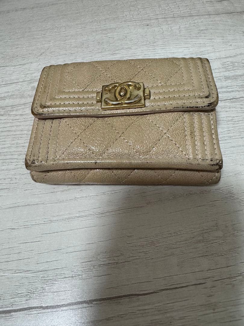 CHANEL ボーイシャネル キャビアスキン　三つ折り財布