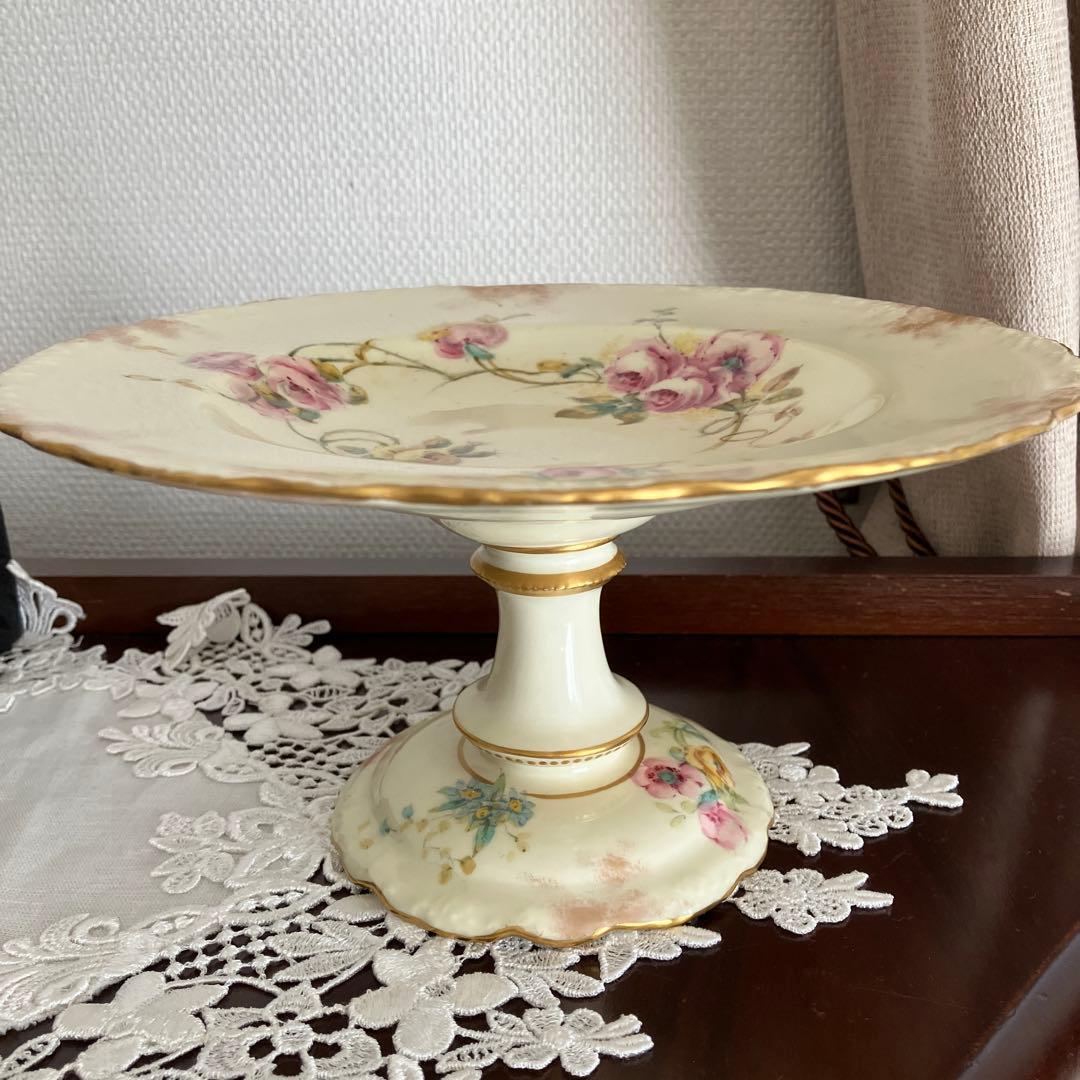 古ロイヤルクラウンダービー 薔薇のタッツァ