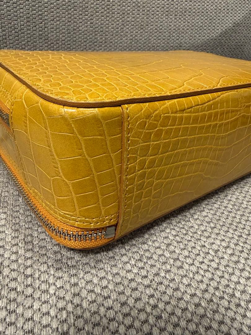 ADMJ スワロフスキースクエアショルダーバッグ