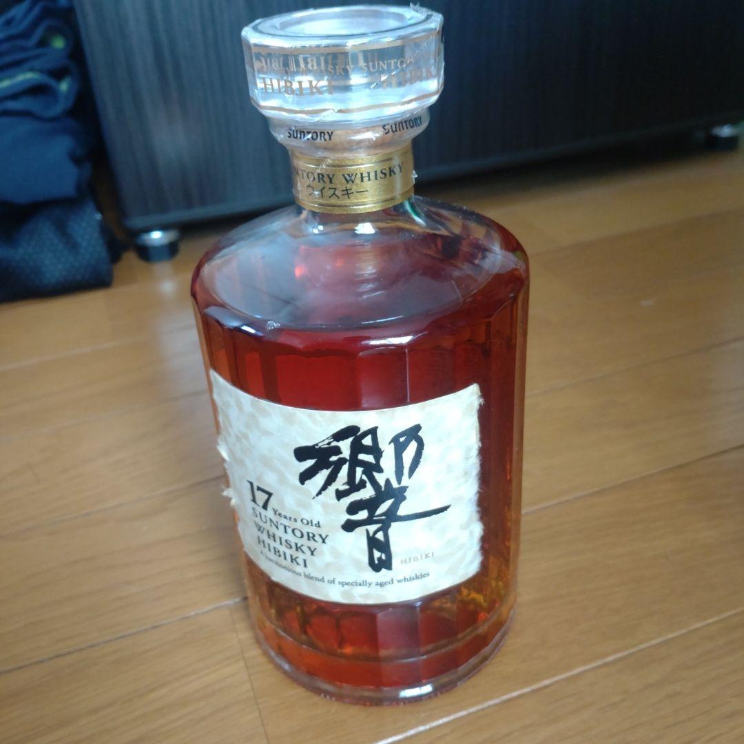 響 17年 ウイスキー 700ml 43% Amazon.co.jp: サントリーウイスキー 響 17年 43度 700ml : 食品